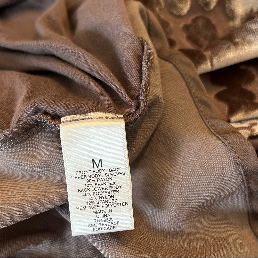 LOGO by Lori Goldstein Rayon Top with Burnout Velvet &‎ Satin Women’s SZ Medium - Picture 5 of 7